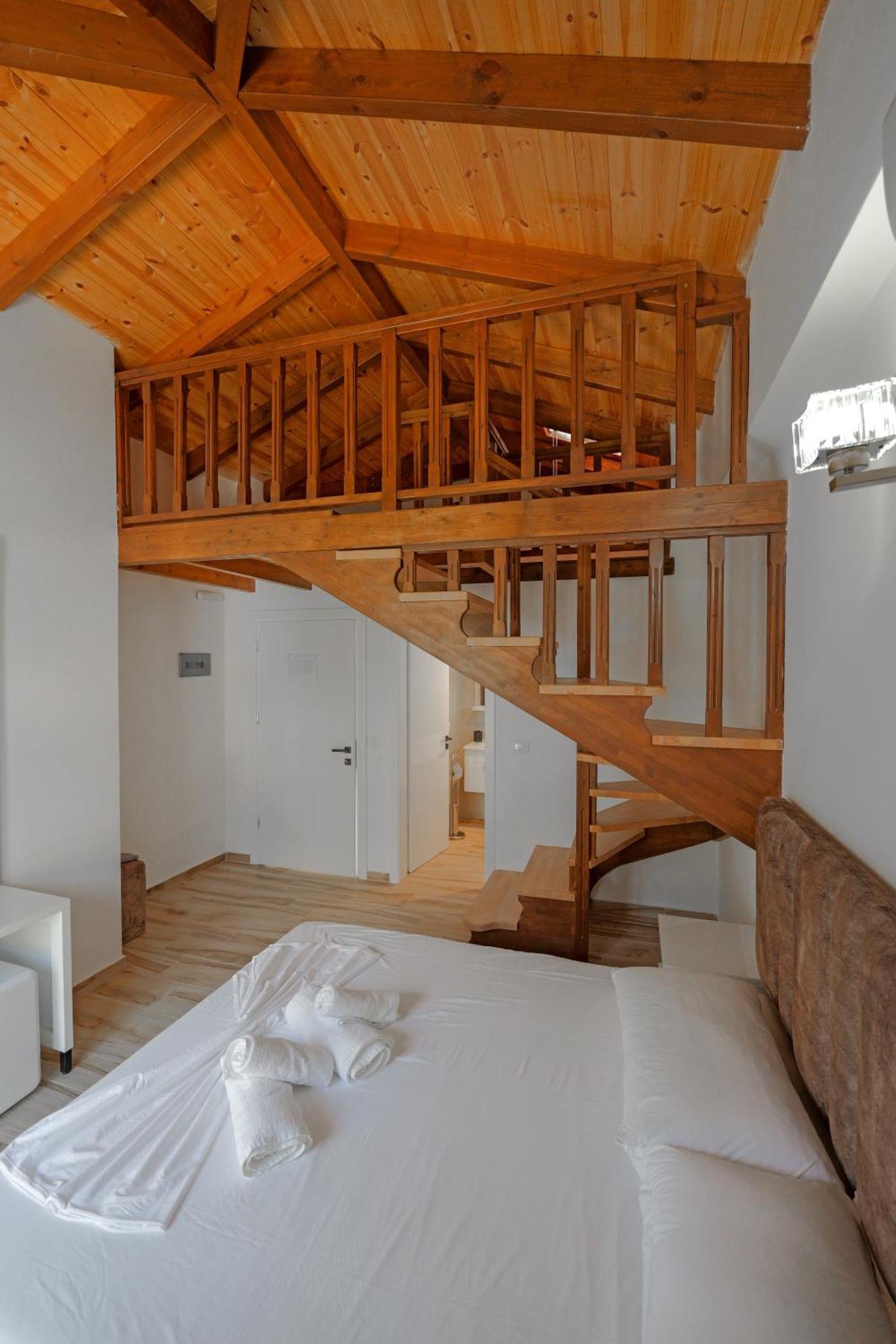 Hotel Take Борш Экстерьер фото